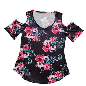NWT Women Open Shoulder TopSize Medium